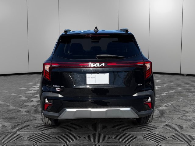Used 2025 Kia Seltos S AWD/4WD image 4