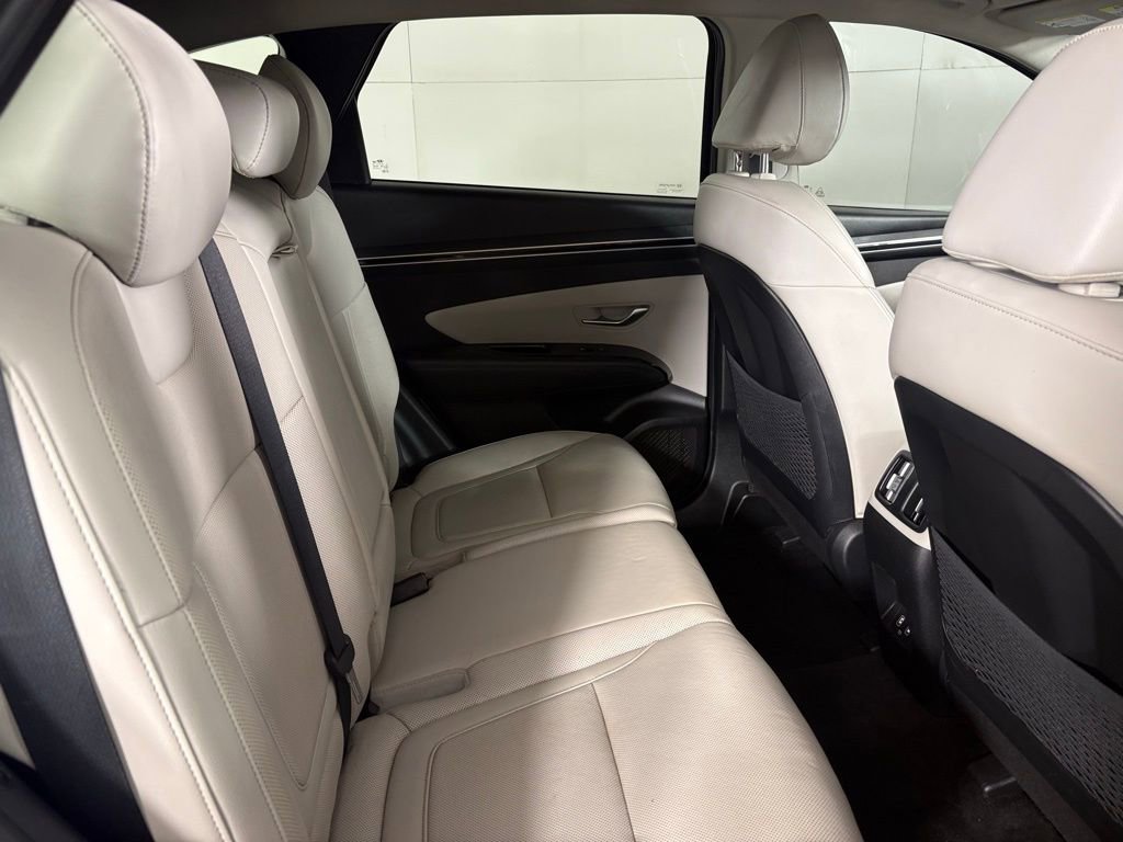 Used 2023 Hyundai Tucson Limited image 16