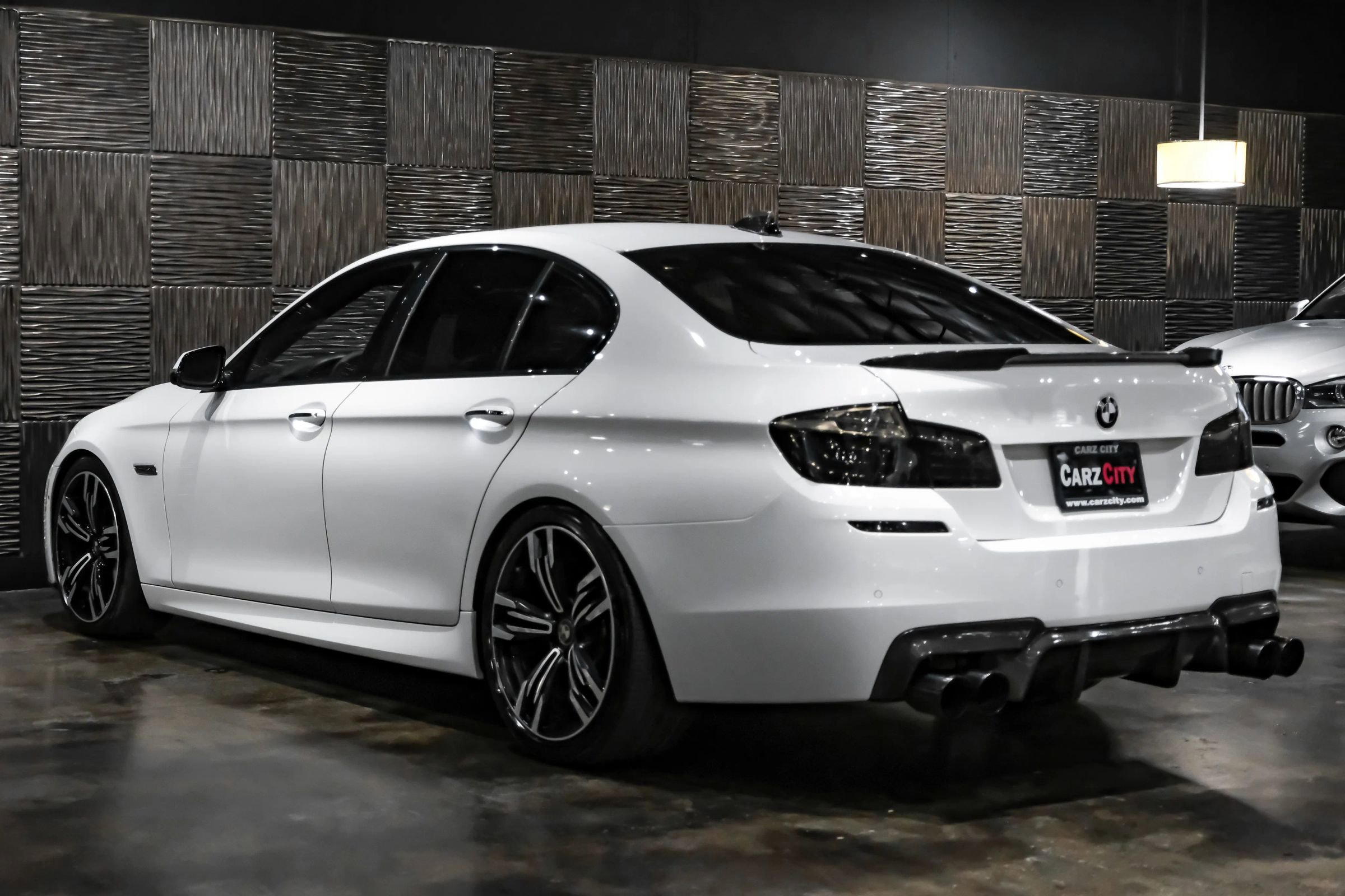 Used 2016 BMW 550i xDrive Sedan AWD/4WD image 12