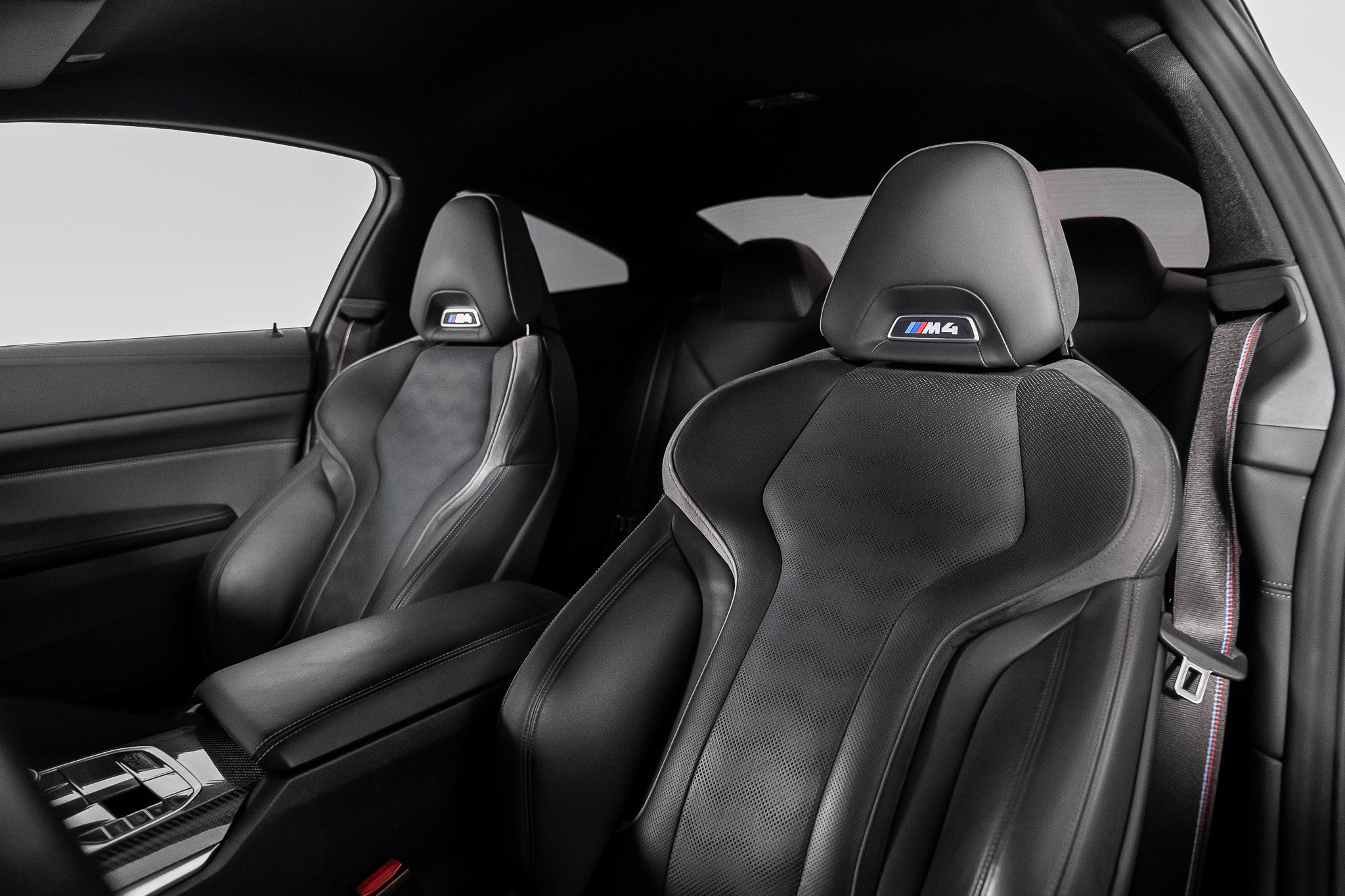 Used 2024 BMW M4 Competition w/ M Carbon Exterior Package RWD image 3