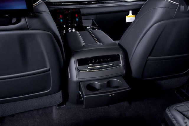 Used 2025 Cadillac Escalade V image 55