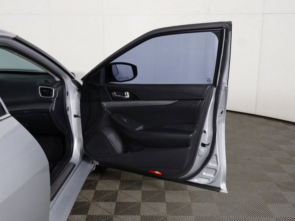 Used 2018 Nissan Maxima 3.5 S image 16