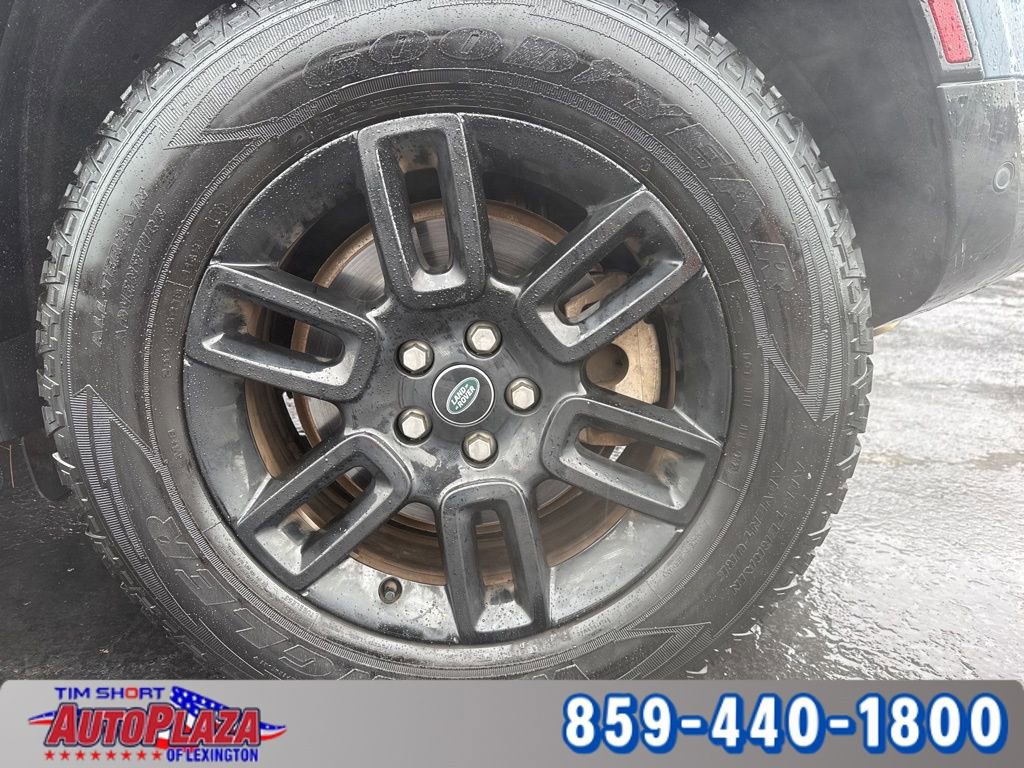 Used 2023 Land Rover Defender 110 X-Dynamic SE image 23