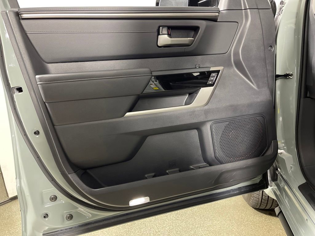 Used 2024 Toyota Tundra Limited image 17