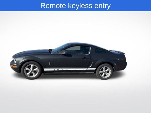 Used 2007 Ford Mustang Deluxe video 2