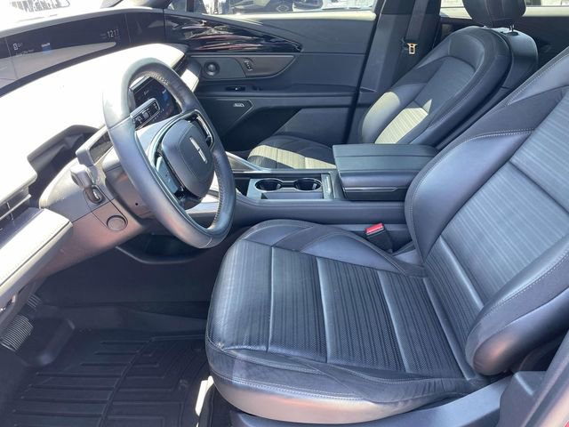 Used 2024 Lincoln Nautilus Reserve w/ Equipment Group 202A AWD/4WD image 17
