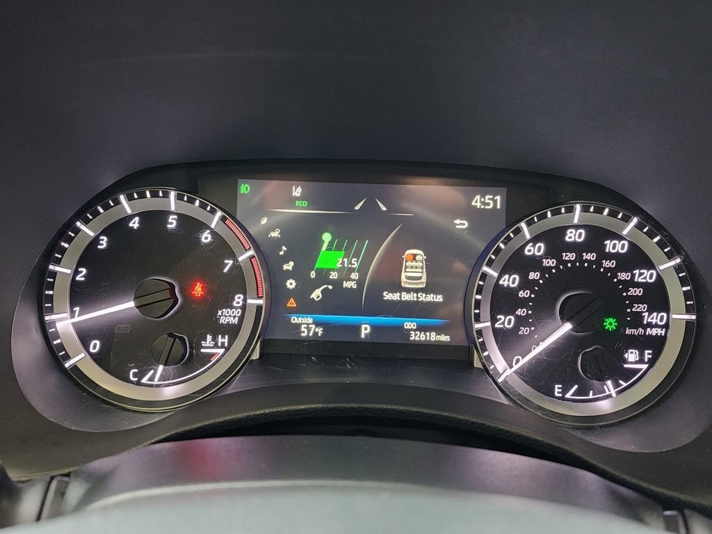 Used 2023 Toyota Highlander XLE FWD image 22