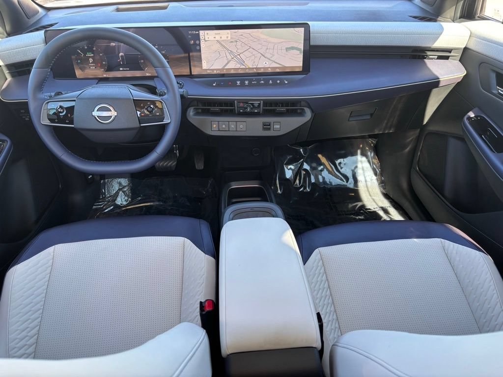 New 2026 Nissan Leaf Platinum+ w/ Illuminated Package FWD image 13