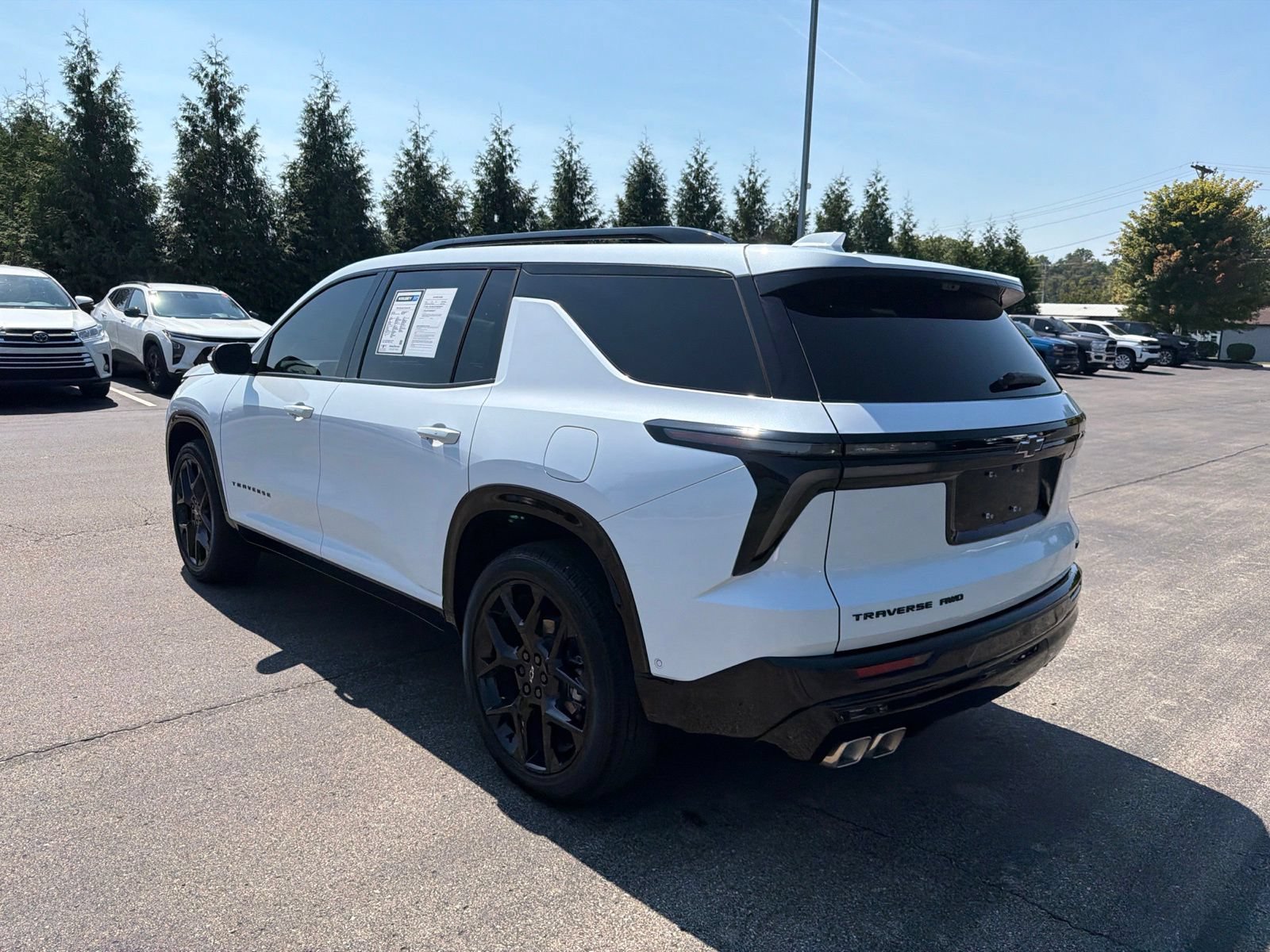 Used 2026 Chevrolet Traverse RS AWD/4WD image 3