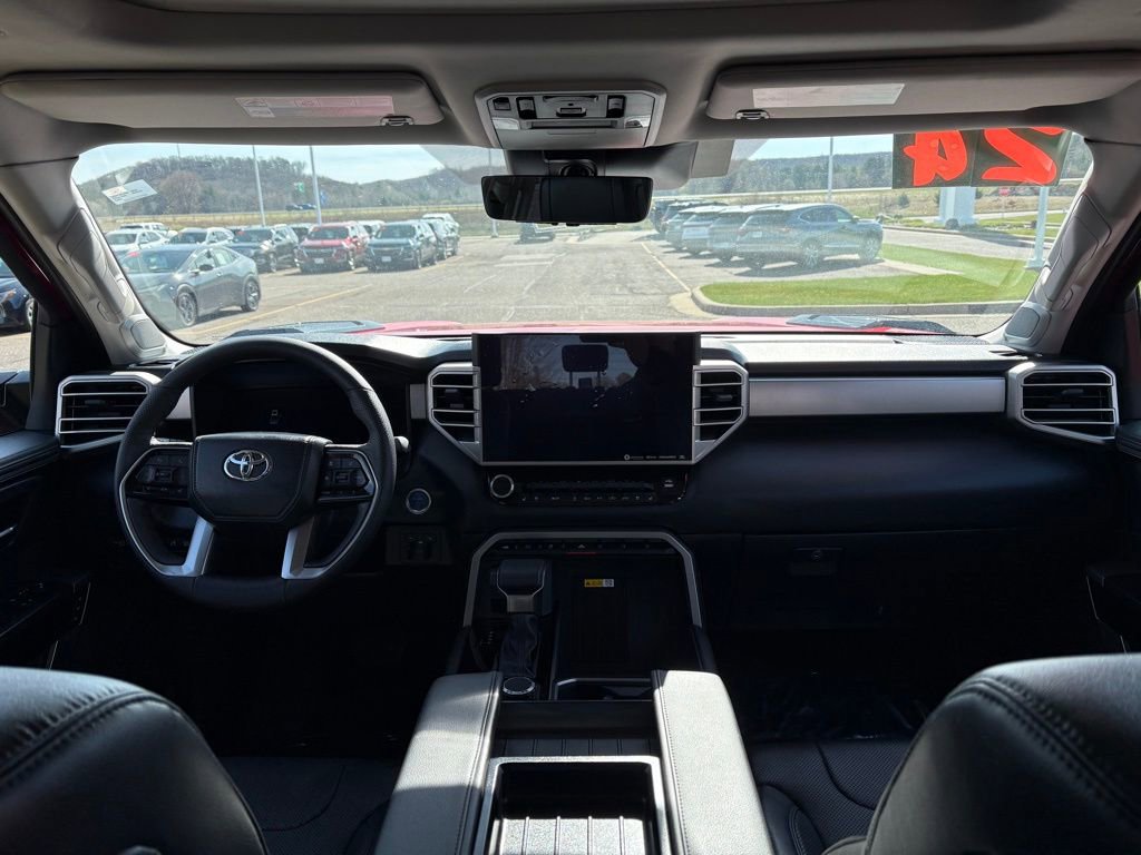 Used 2024 Toyota Tundra Limited AWD/4WD image 17
