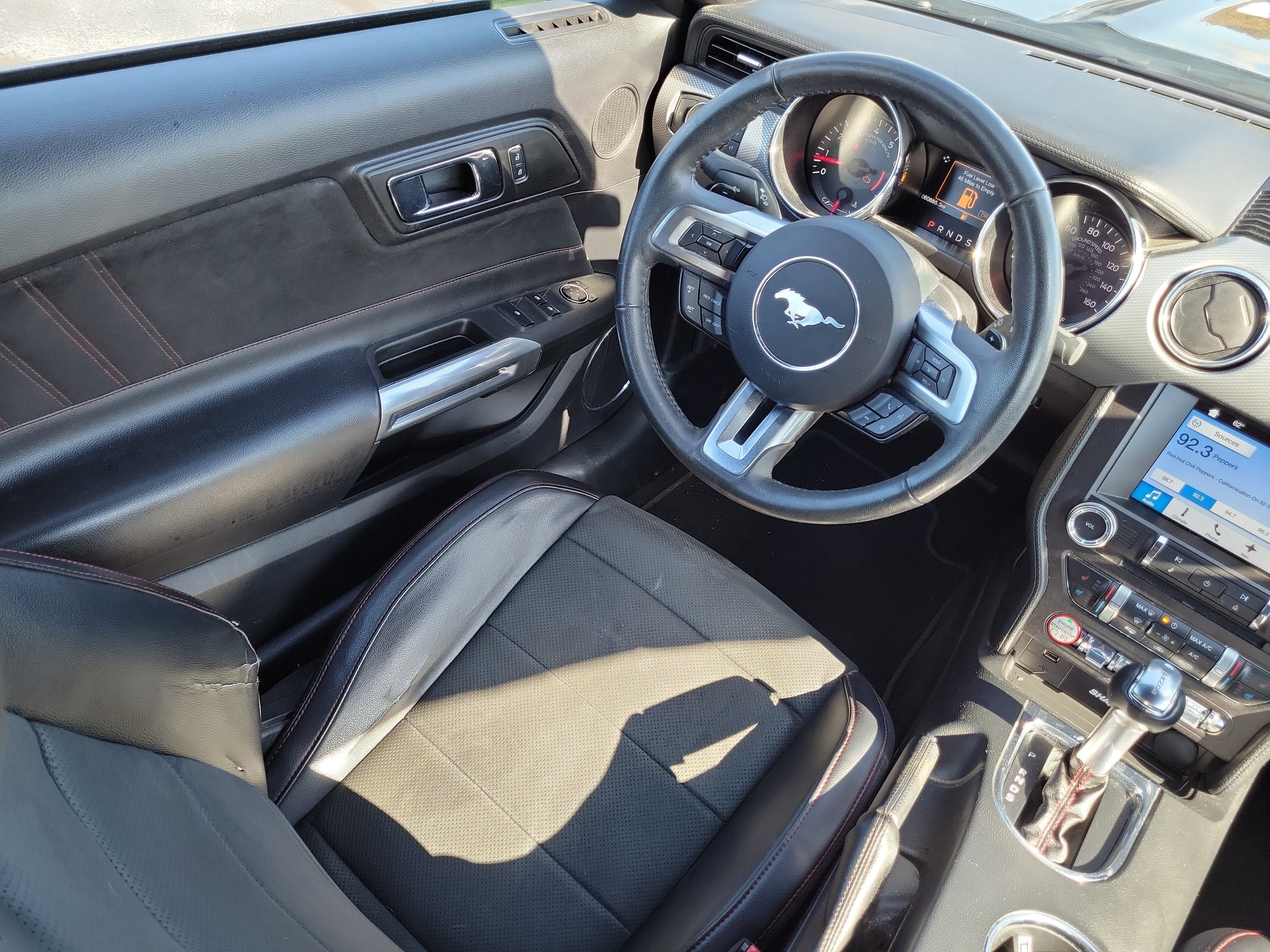 Used 2017 Ford Mustang GT Premium image 11