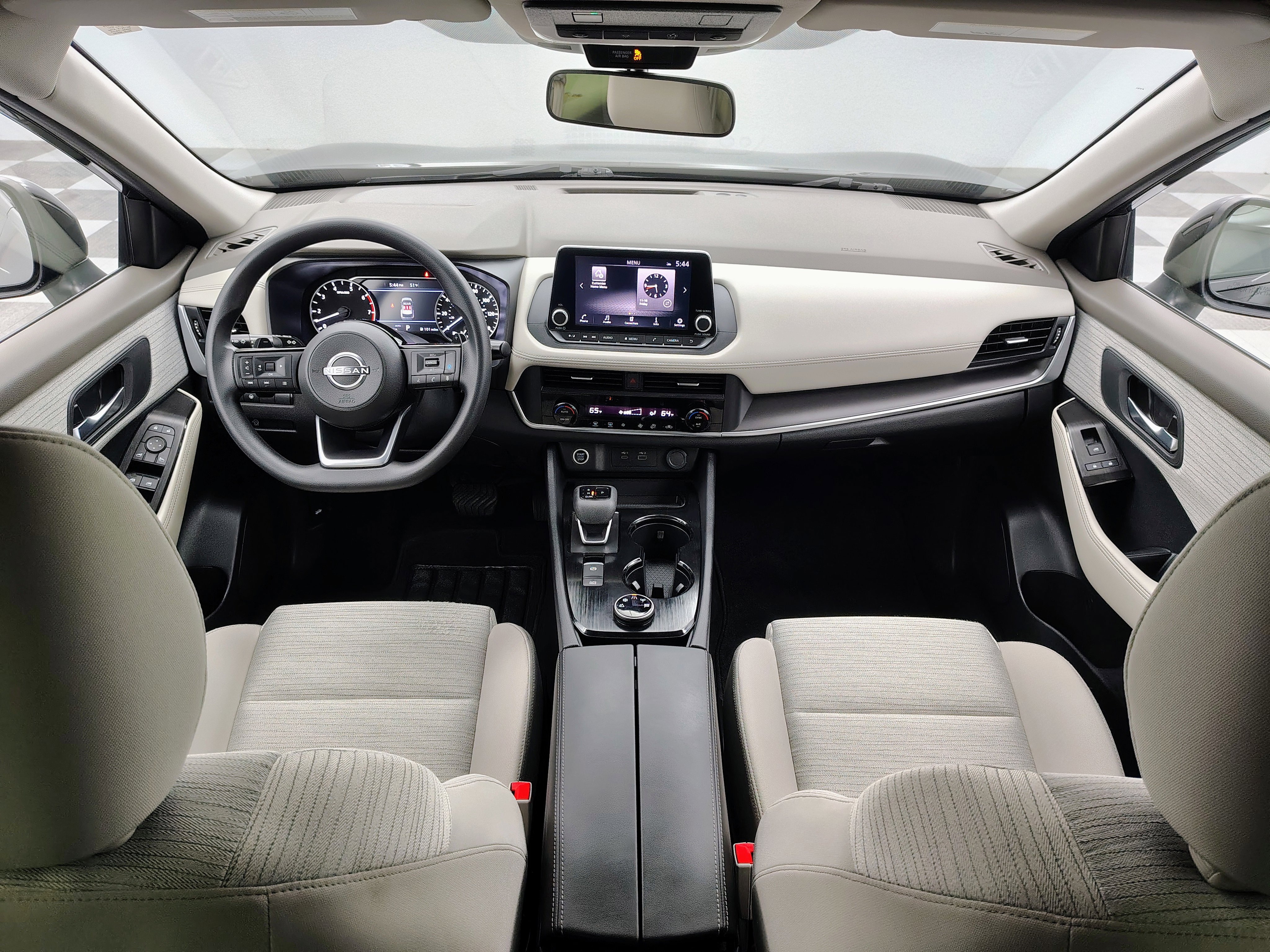 Used 2023 Nissan Rogue SV AWD/4WD image 2