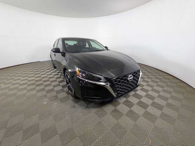 Used 2024 Nissan Altima 2.5 SR FWD image 25