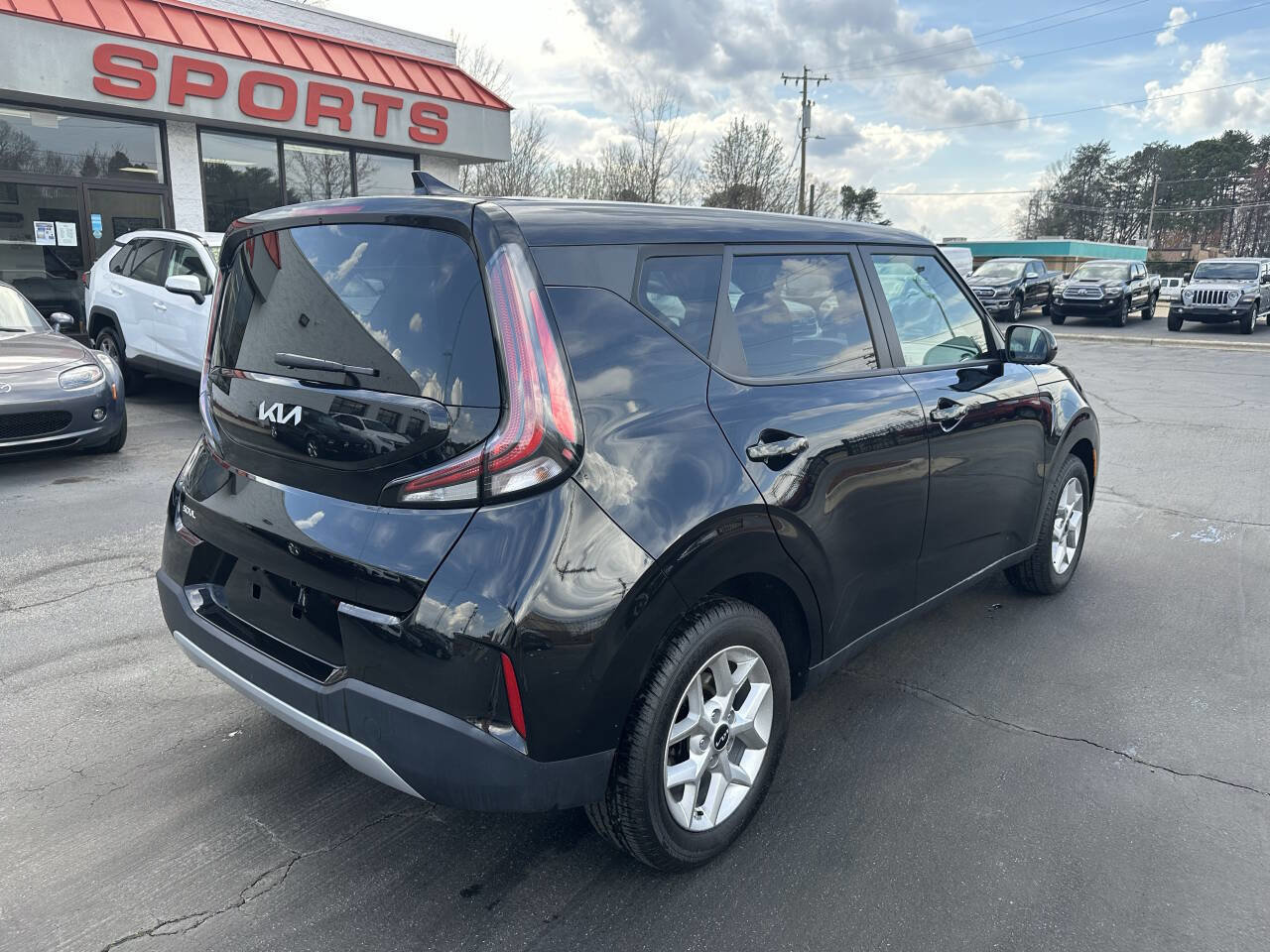 Used 2024 Kia Soul LX w/ Option Group 015 image 5