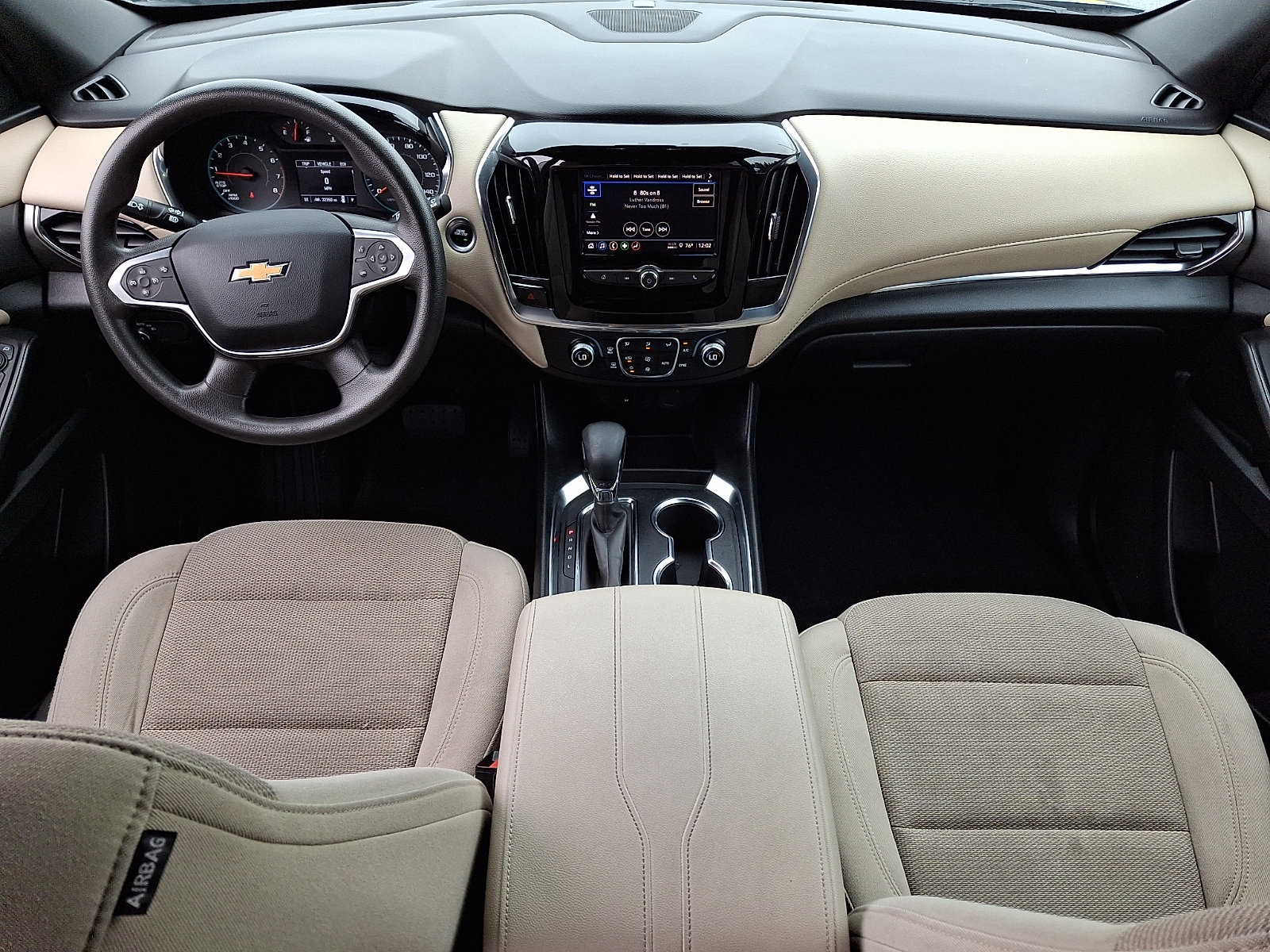 Used 2023 Chevrolet Traverse LS w/ Safety Package FWD image 12