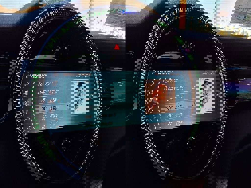 Used 2022 MINI Cooper SE image 6