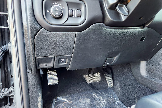 New 2027 RAM 2500 4x4 Crew Cab image 22