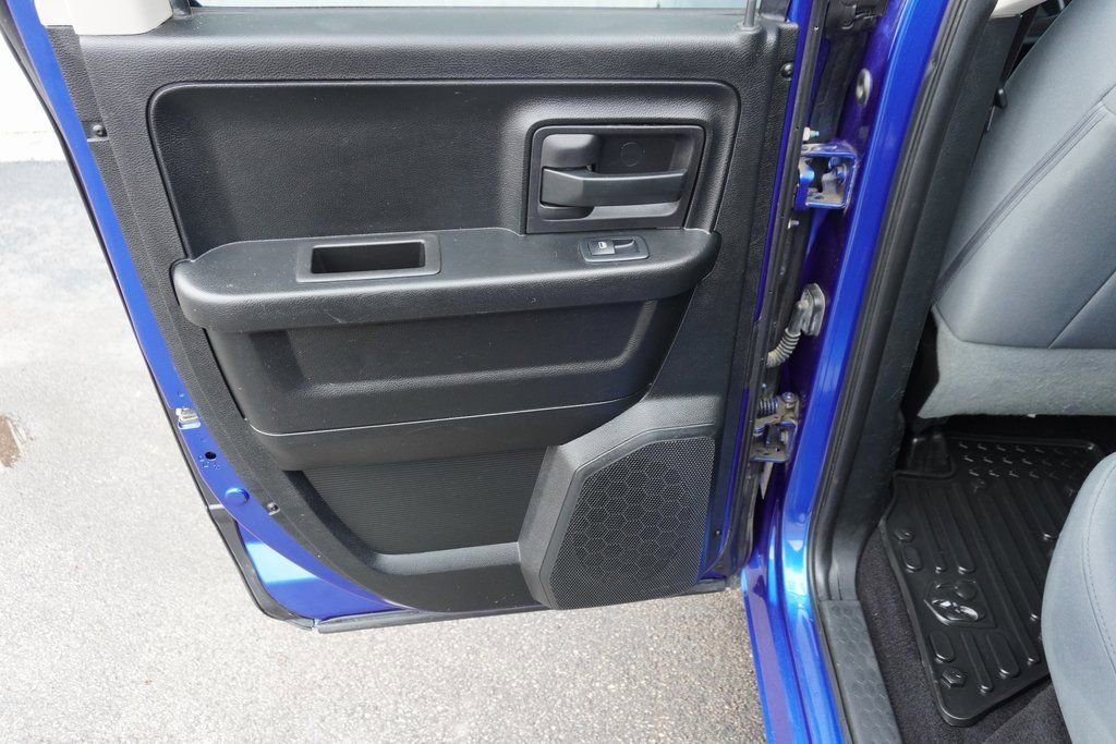 Used 2017 RAM 1500 Express image 29