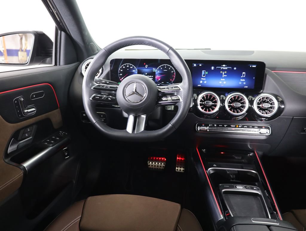 Used 2026 Mercedes-Benz GLA 250 4MATIC image 33