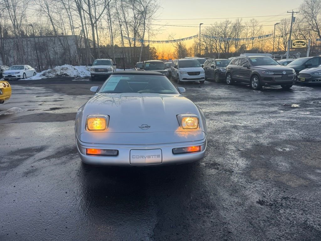 Used 1996 Chevrolet Corvette Convertible image 2