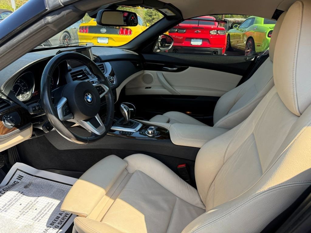 Used 2013 BMW Z4 sDrive35i image 15