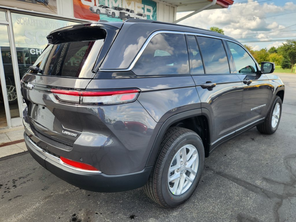 New 2026 Jeep Grand Cherokee Laredo X AWD/4WD image 3