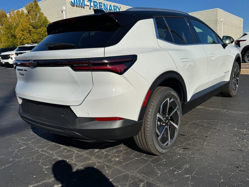 New 2026 Chevrolet Equinox EV LT image 25