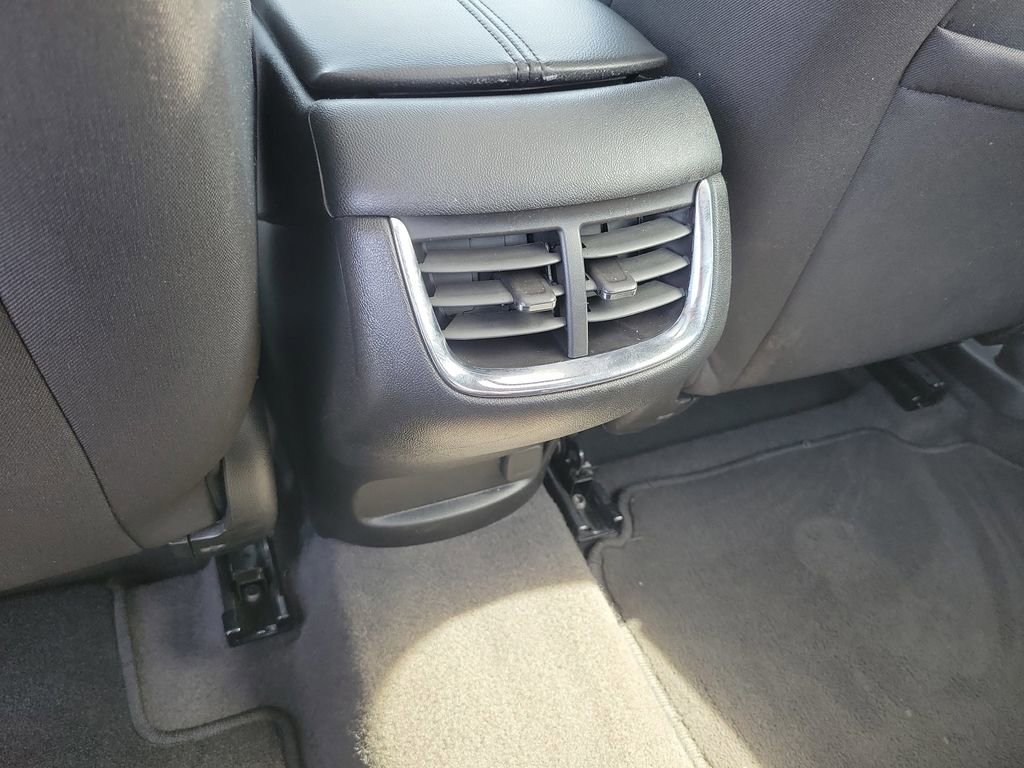 Used 2023 Chevrolet Malibu LT FWD image 14