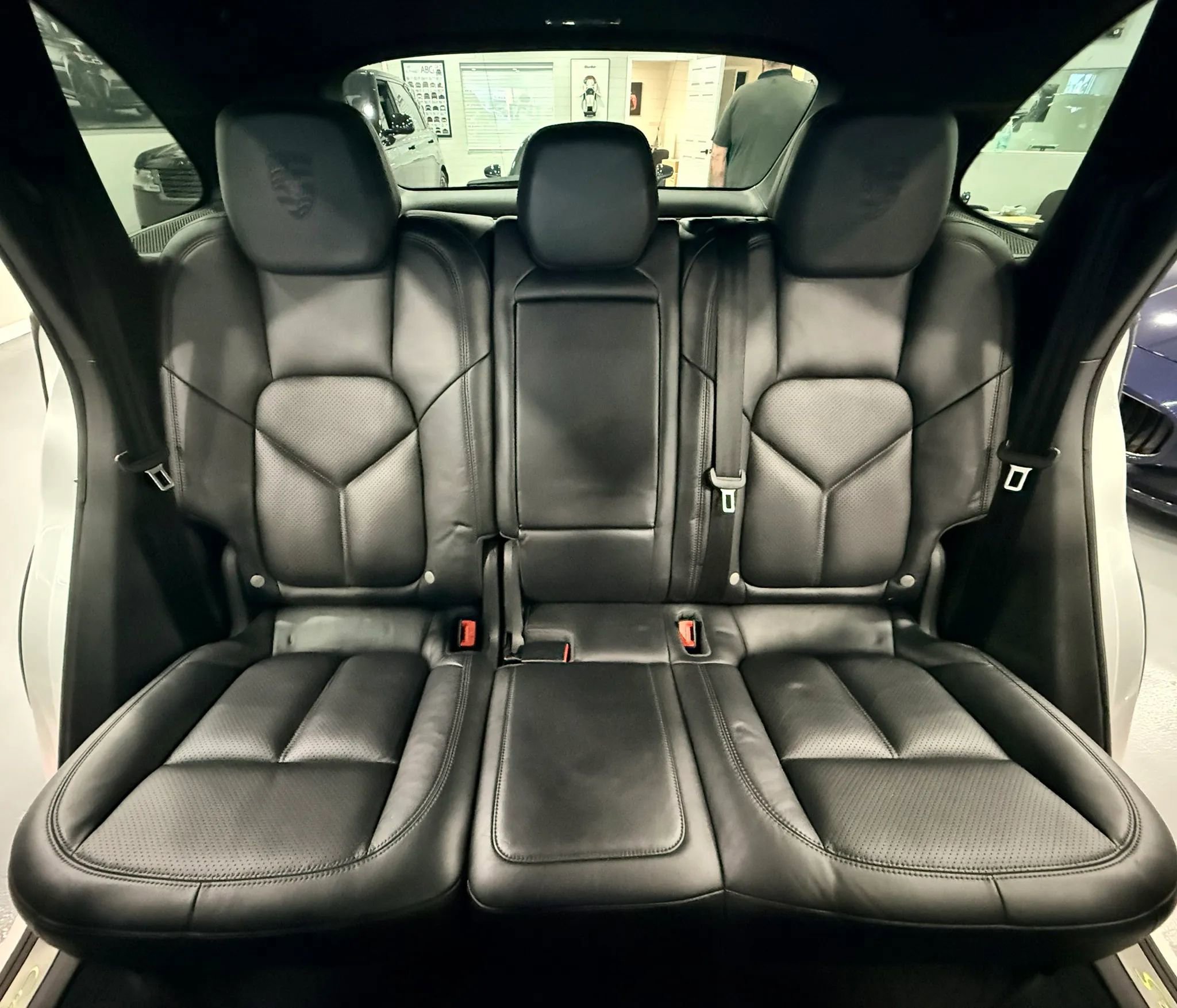 Used 2017 Porsche Cayenne S Platinum w/ Premium Package Plus (Pjy) AWD/4WD image 15