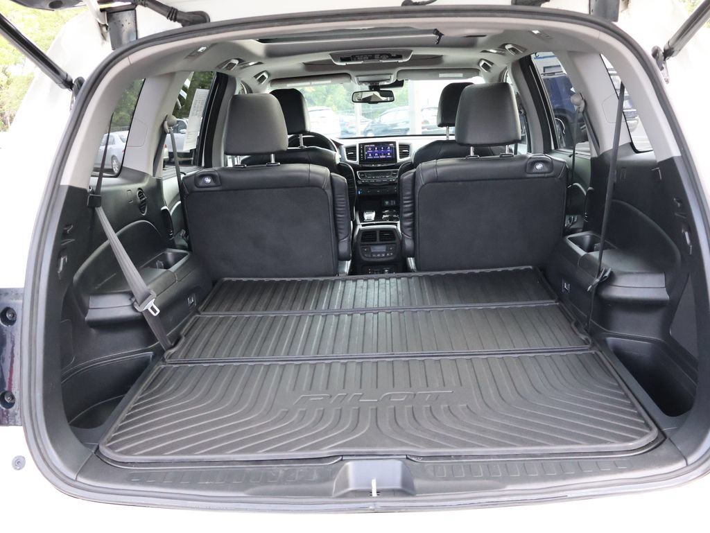 Certified 2017 Honda Pilot Elite image 17