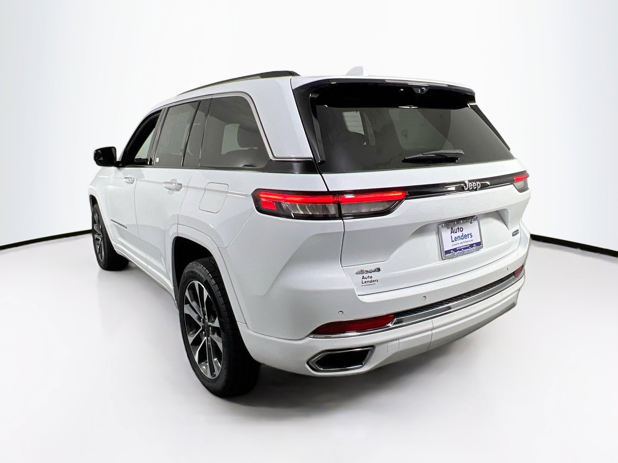 Used 2022 Jeep Grand Cherokee Overland w/ Luxury Tech Group IV image 7