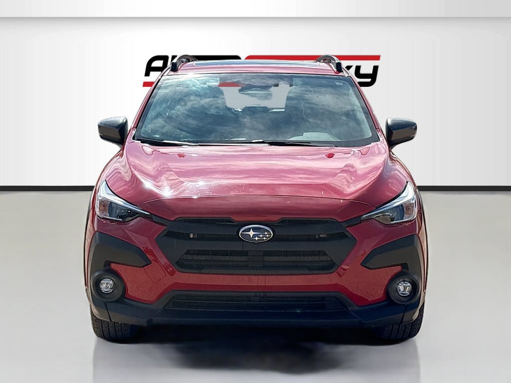 Used 2024 Subaru Crosstrek 2.0i Premium AWD/4WD image 2