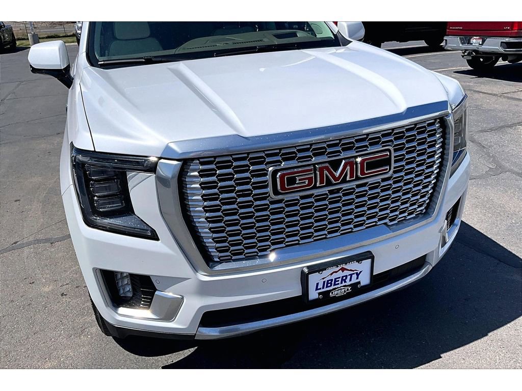 Used 2023 GMC Yukon XL Denali w/ Denali Reserve Package AWD/4WD image 30