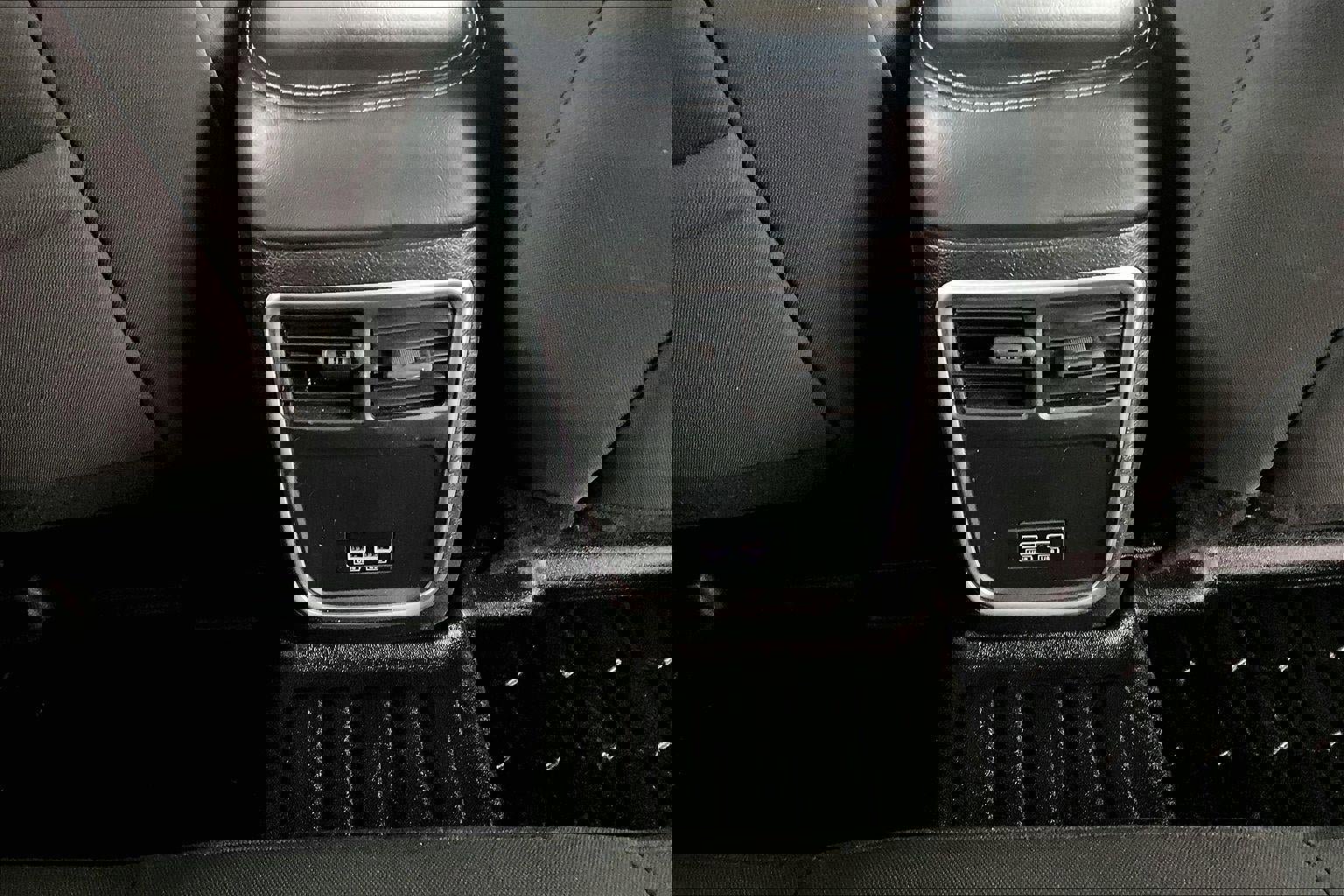 Used 2023 Dodge Charger SXT image 10