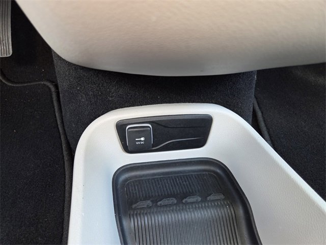 Certified 2023 Chrysler Pacifica Touring-L image 30