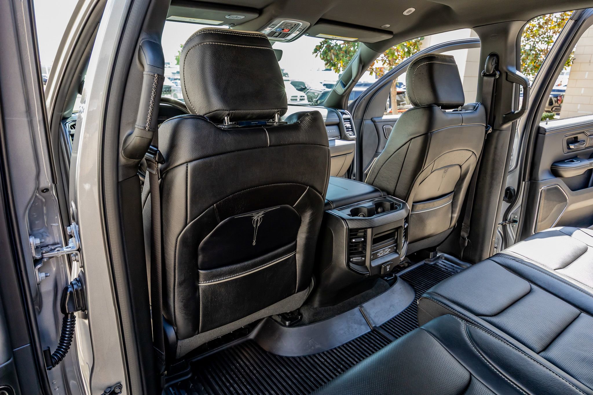 Used 2022 RAM 1500 Limited w/ Night Edition AWD/4WD image 33