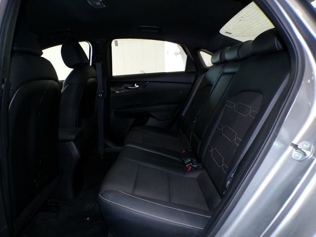 Used 2024 Kia Forte GT-Line image 7