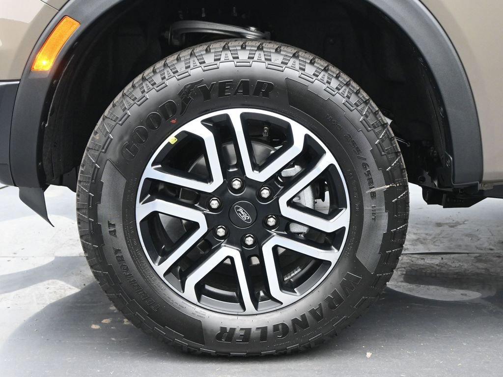 New 2025 Ford Ranger Lariat w/ Convenience Package image 25