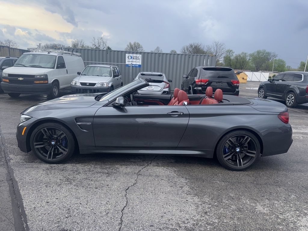 Used 2020 BMW M4 Convertible w/ Executive Package RWD image 4