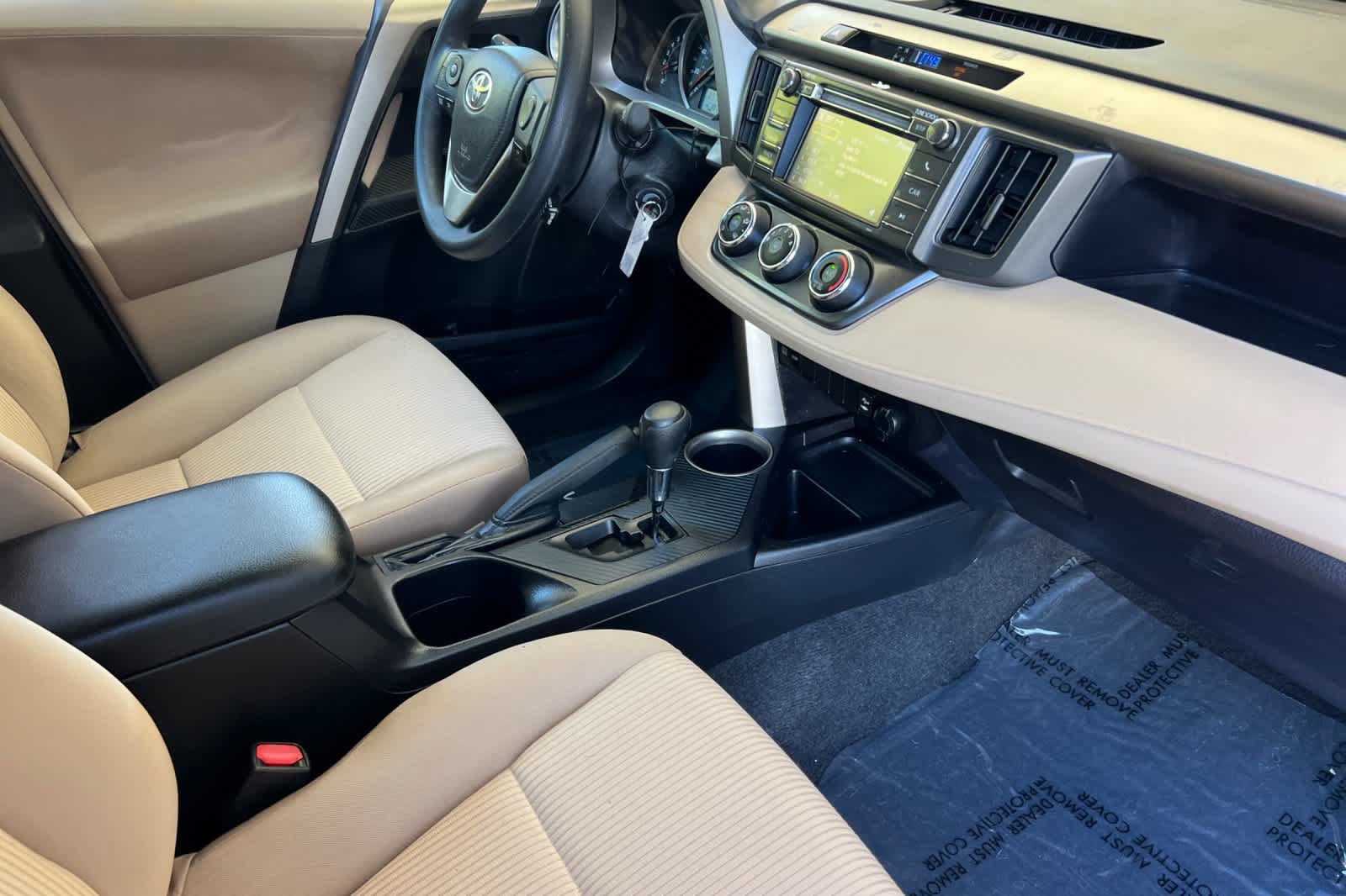 Used 2013 Toyota RAV4 LE AWD/4WD image 16