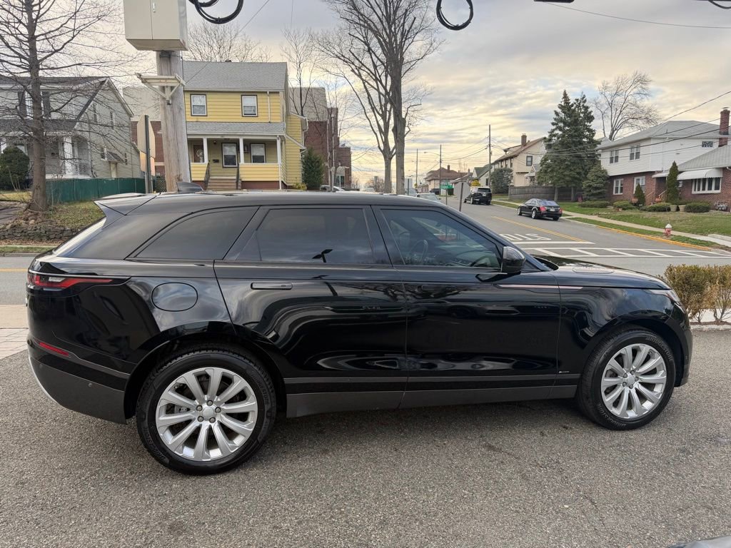 Used 2018 Land Rover Range Rover Velar R-Dynamic SE AWD/4WD image 8