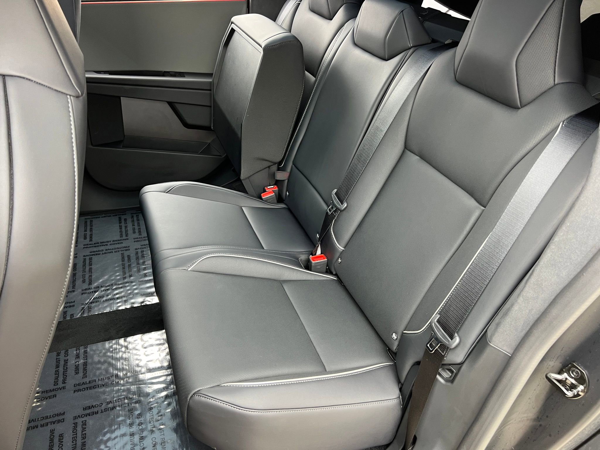 Used 2024 Tesla Cybertruck AWD Crew Cab image 22