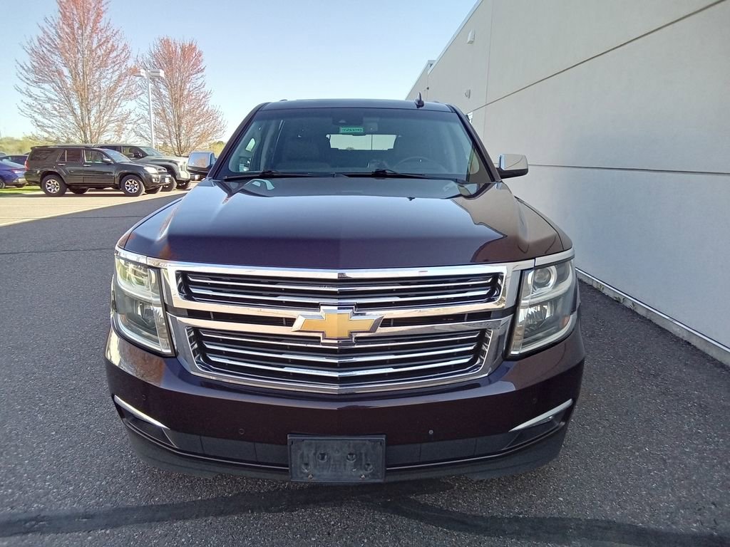 Used 2017 Chevrolet Suburban Premier AWD/4WD image 4
