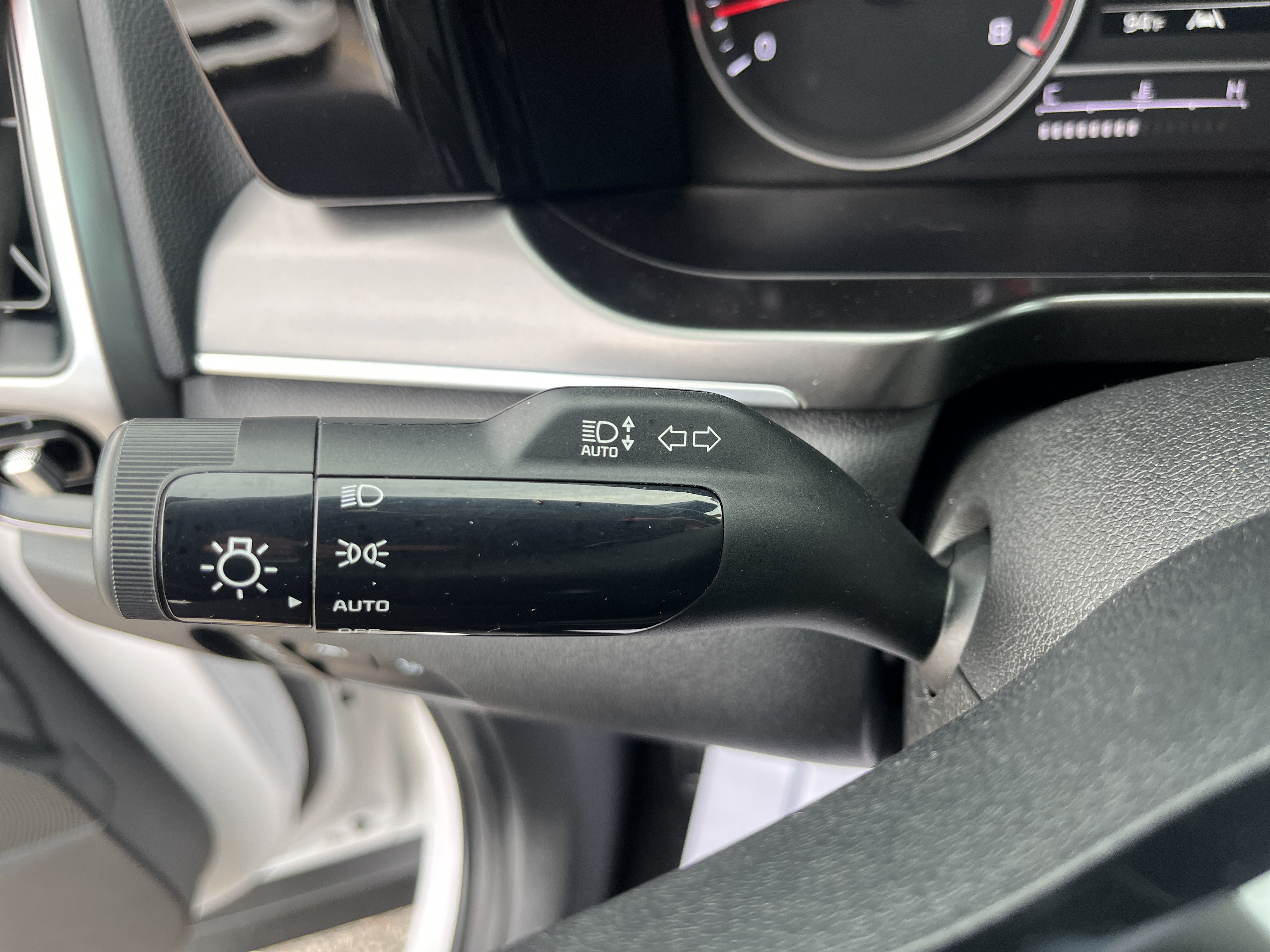 Used 2023 Kia Sorento S FWD image 22