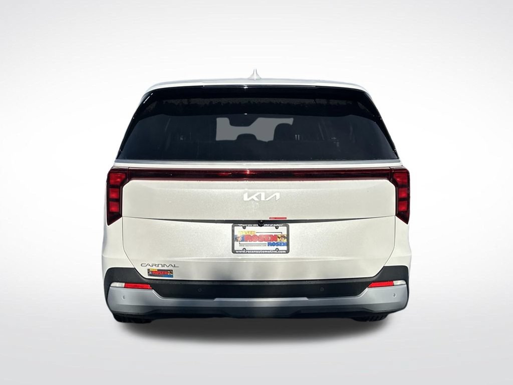 New 2026 Kia Carnival FWD image 4