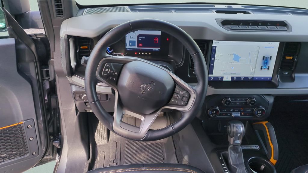 Used 2023 Ford Bronco Badlands image 14