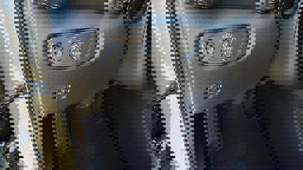 New 2025 Chevrolet Blazer LT w/ Midnight/Sport Edition image 19