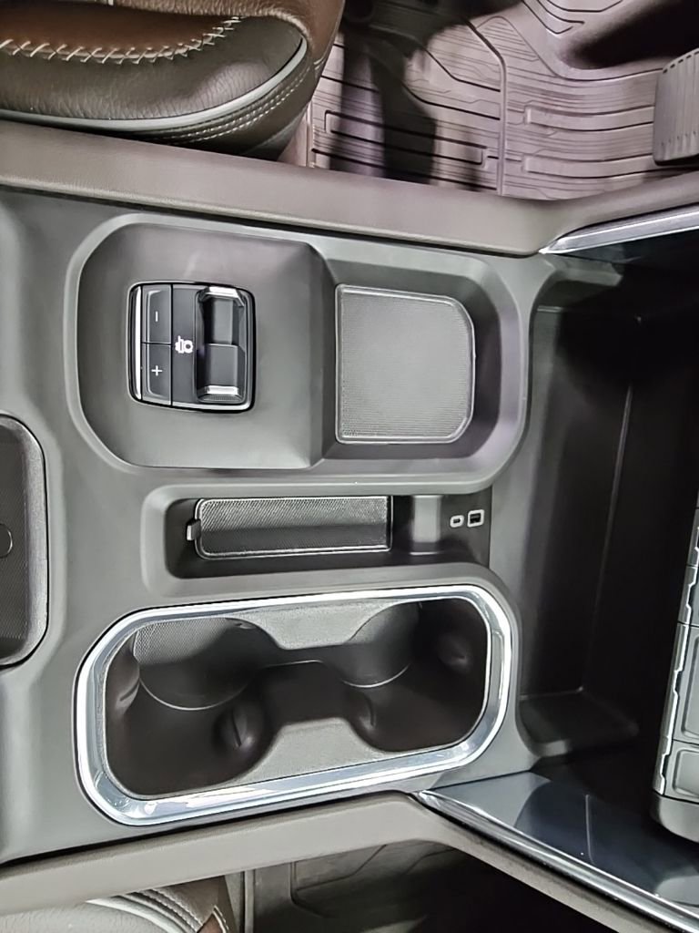 Used 2024 GMC Sierra 2500 Denali w/ Technology Package image 20