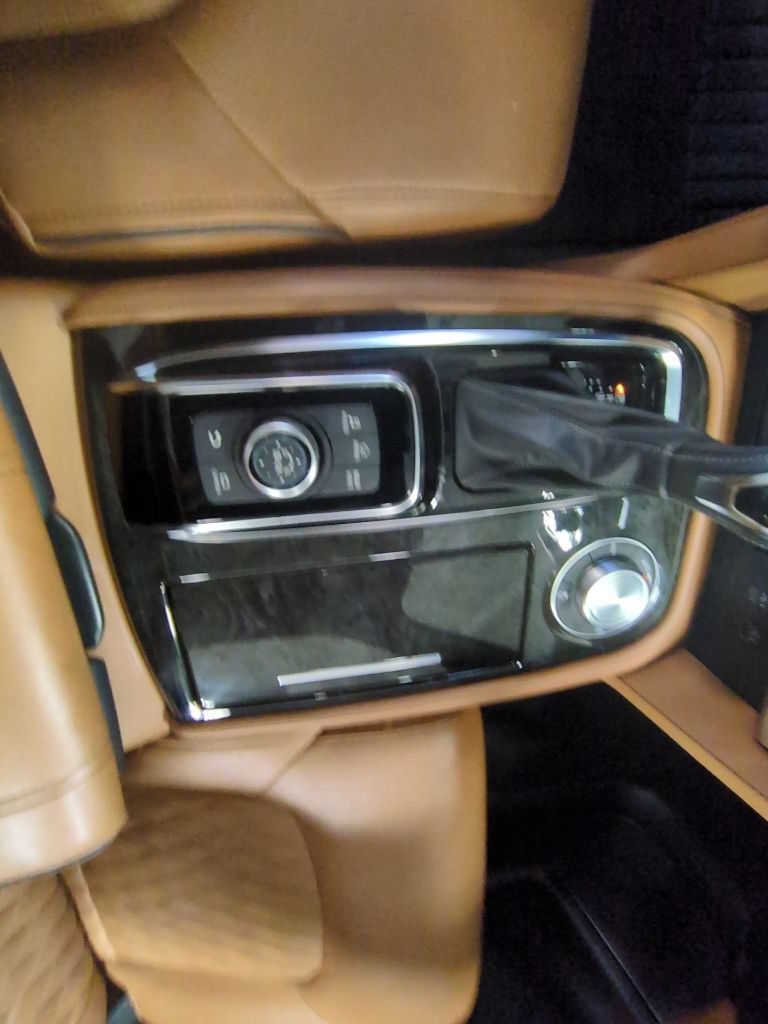 Used 2023 INFINITI QX80 Sensory w/ Cargo Package AWD/4WD image 18