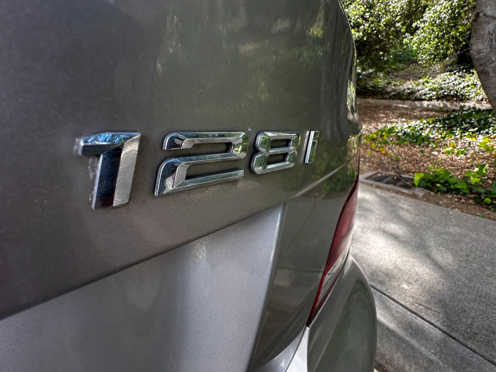 Used 2009 BMW 128i Convertible image 48